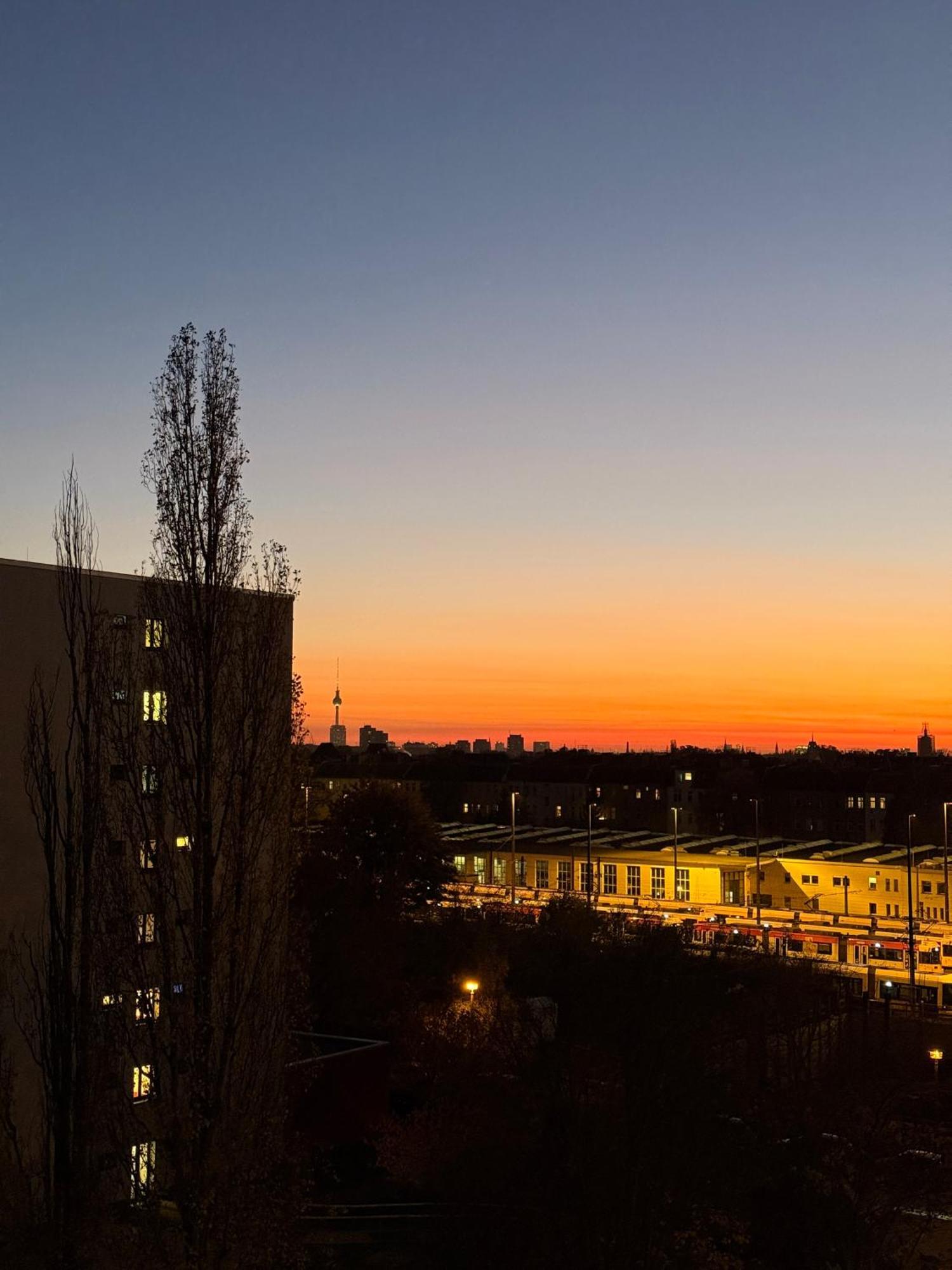 Mint Apartment Ueber Der Stadt Parken Kueche Wifi Berlin Dış mekan fotoğraf