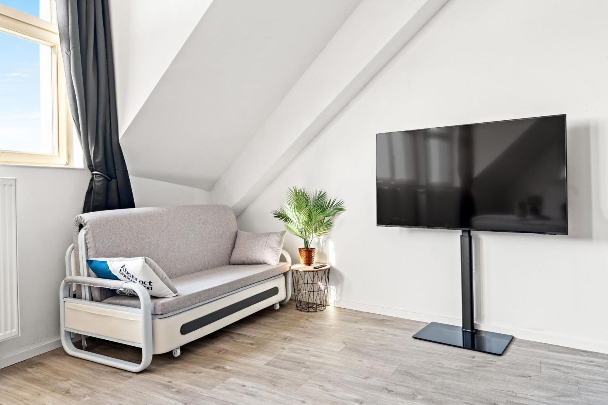 Mint Apartment Ueber Der Stadt Parken Kueche Wifi Berlin Dış mekan fotoğraf
